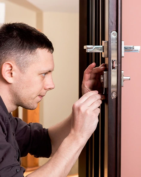 : Professional Locksmith For Commercial And Residential Locksmith Services in St Cloud, FL