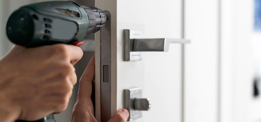 Locksmith For Lock Replacement Near Me in St Cloud, FL