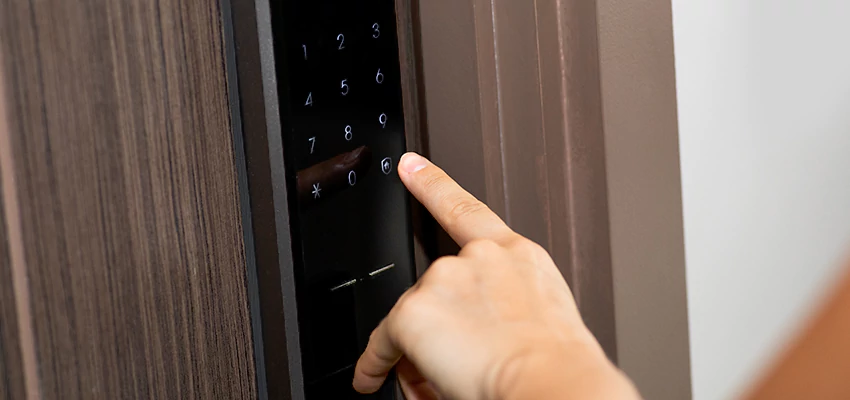 Smart Electric Locks Replacement Services in St Cloud, FL