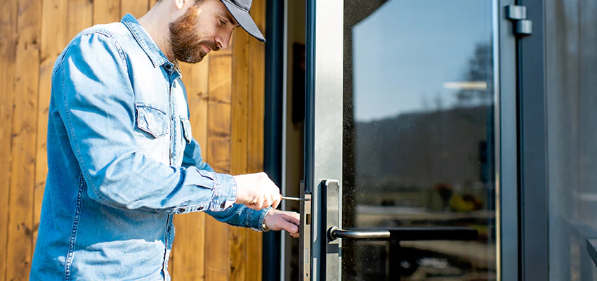 Frameless Glass Storefront Door Locks Replacement in St Cloud, FL