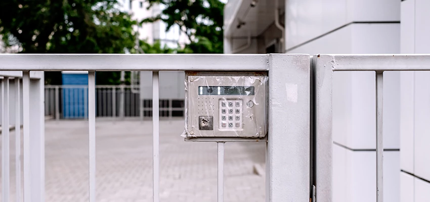 Gate Locks For Metal Gates in St Cloud, Florida